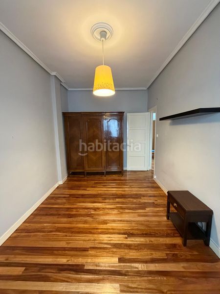 Foto ba7ad2c9-cefd-4510-b632-2d76d4f6cf59. Pis a Ametzola Bilbao