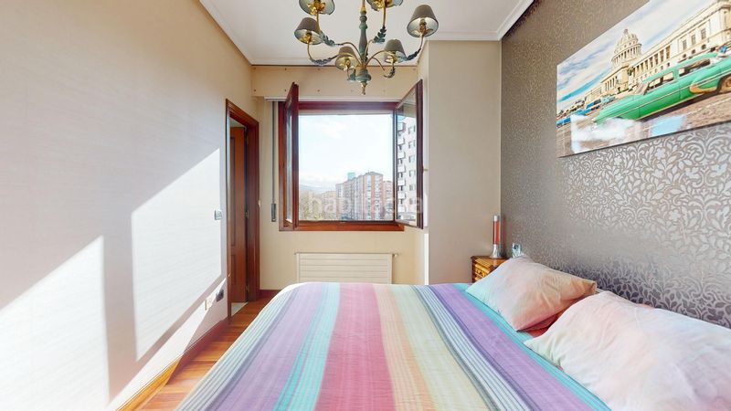Foto 2cf7d845-fd54-48f1-9397-0d5954d7a8ae. Flat with parking in San Pedro de Deusto - La Ribera Bilbao