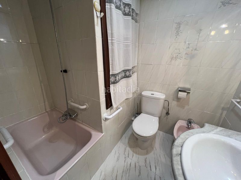 Foto c05081f3-5451-480f-afcb-bd4e36c406fa. Flat with heating in Rekalde Centro Bilbao