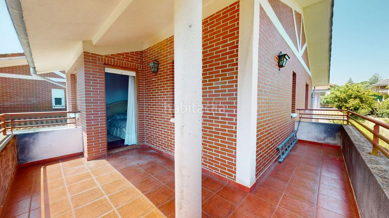 Foto 47133cb7-a1ad-49d3-b23a-f23ab5c76954. Chalet en Mioño-Santullán Castro - Urdiales