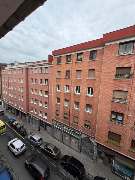 Foto 2bfe364a-8a5d-4397-a89c-083dbcf5dde6. Piso en Iralabarri Bilbao