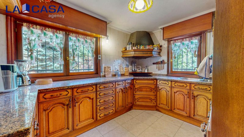 Foto 0b10f6a1-4347-4d2a-a66d-33edb15492e9. Haus mit parking in Urkabustaiz