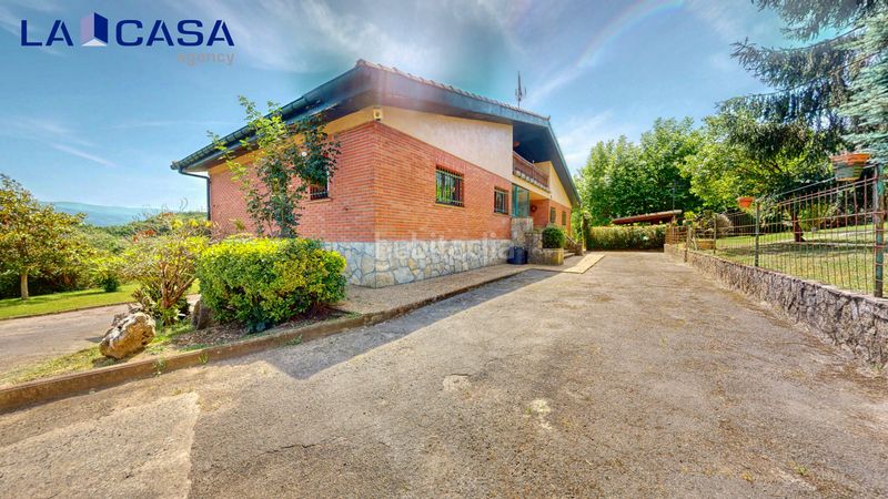 Foto 66a77606-5593-45d7-b08e-4ea63f80ca58. Haus mit parking in Urkabustaiz