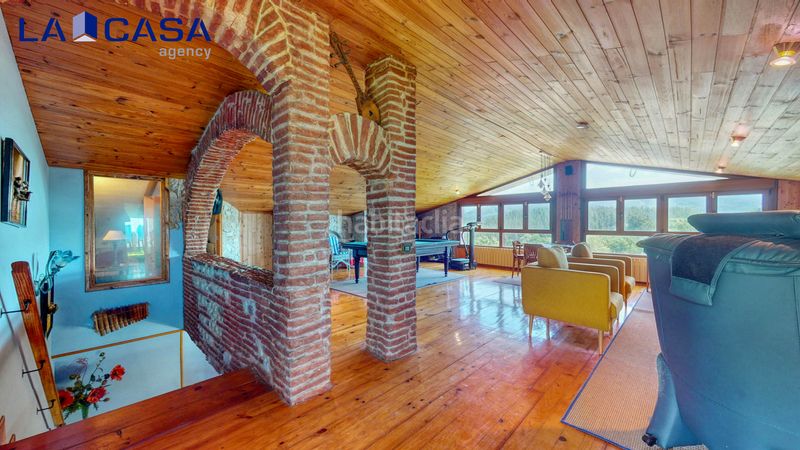 Foto a71d0ec5-90cb-4b05-a1f5-01c3a113830e. Haus mit parking in Urkabustaiz