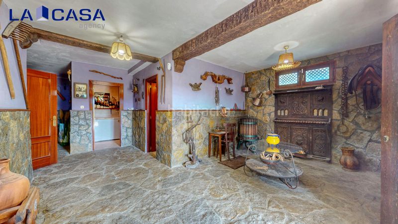 Foto bd36f3cd-737a-4900-91fe-2d54af765bf2. Haus mit parking in Urkabustaiz
