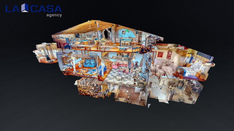 Foto cfe2c01c-9643-4419-bd34-e209c68d8772. Haus mit parking in Urkabustaiz