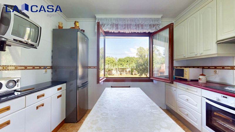 Foto c9d93000-1bca-4a93-9e80-9ae7c2de13a7. Casa amb aparcament a Merindad de Montija