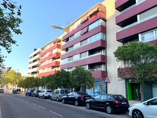 Rent Flat  Calle lagos de coronas (mrl). Piso en alquiler  zaragoza  miralbueno  c lagos de corona
