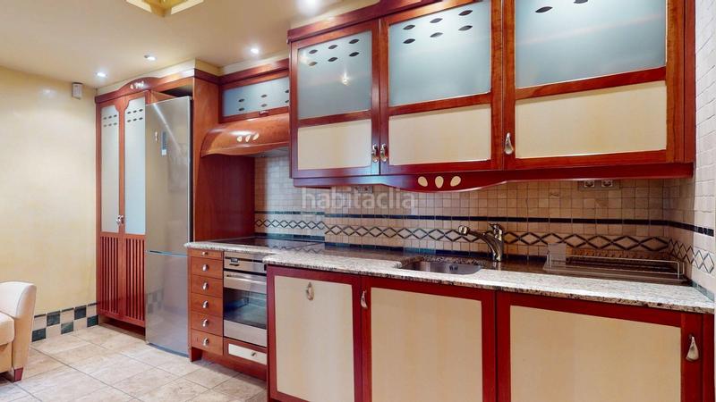 Foto 783f5b7b-772f-4cd2-bbdb-7a26549dd172. Piso en avenida alierta. cesareo 4 piso en venta centro av. cesáreo alierta ref. 00853 en Zaragoza