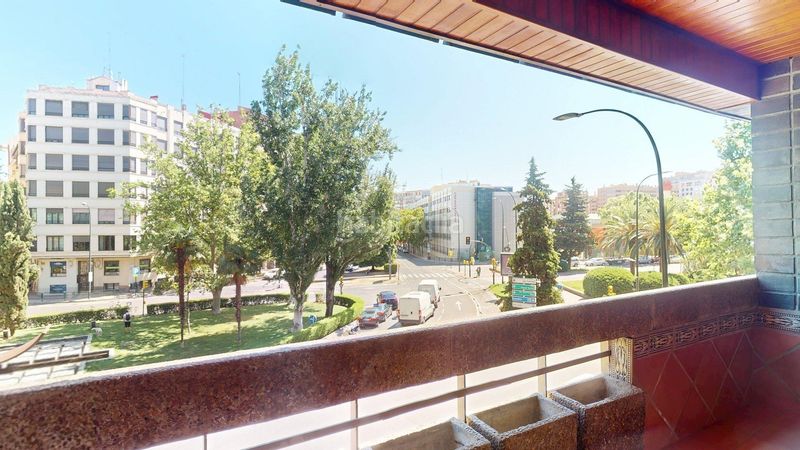 Foto a3a0c4f5-b916-4d97-918d-bb7819ae1f9b. Pis a avenida alierta. cesareo 4 a Paseo Constitución - Las Damas Zaragoza