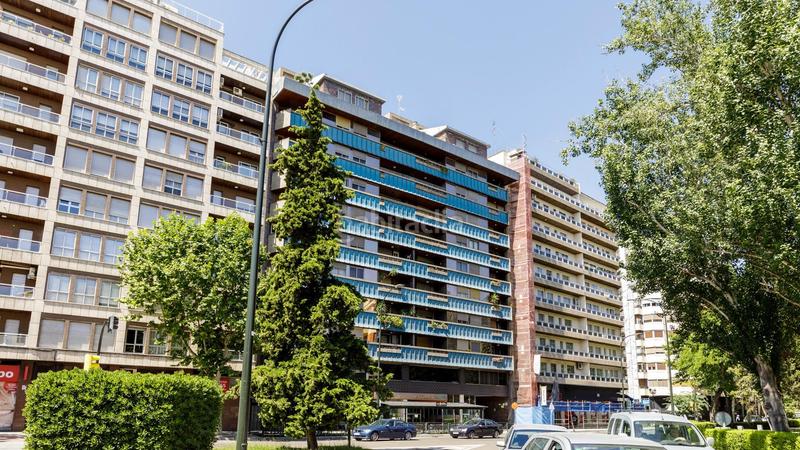 Foto ba8bc480-f294-4ae4-9b00-988e2693b201. Piso en avenida alierta. cesareo 4 piso en venta centro av. cesáreo alierta ref. 00853 en Zaragoza