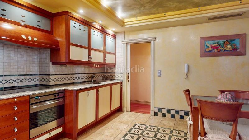 Foto e22752da-8319-4f5c-bd07-4b3623be25c2. Piso en avenida alierta. cesareo 4 piso en venta centro av. cesáreo alierta ref. 00853 en Zaragoza
