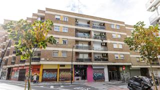 Flat  Arco, ricardo del 1. Piso en venta en zaragoza  arrabal  calle ricardo del arco ref.