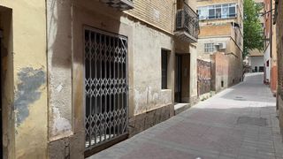 Lloguer Local Comercial a Arrabal. Localalmacen en alquiler en zaragoza  arrabal  calle horno ref.