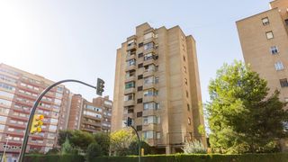 Etagenwohnung in Avenida NAVARRA 87