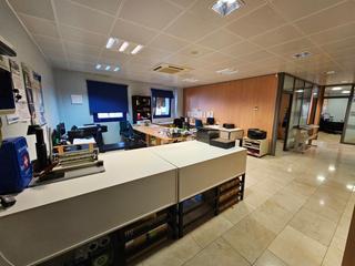 Office space in Alisios. Oficina  santa cruz