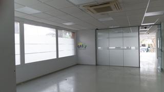 Local Comercial a La Salle - Cuatro Torres
