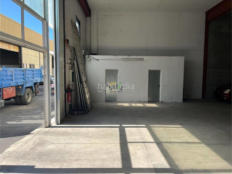 Foto 53e11734-c45c-439f-bee0-54ea7b3a5738. Nave industrial nave sur desde sc a santiago del teide en Arafo