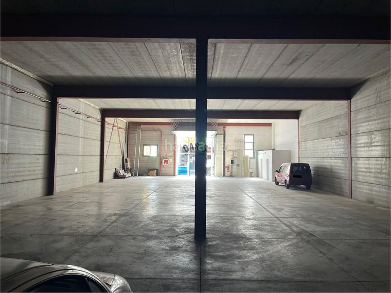 Foto b20d0c55-0553-4e96-ace0-65b21aad5b23. Nave industrial nave sur desde sc a santiago del teide en Arafo