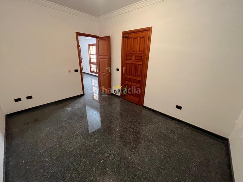 Foto 49e6953c-1c93-4436-aae1-f9ee27b544a6. Maison avec parking dans La Laguna San Cristóbal de La Laguna