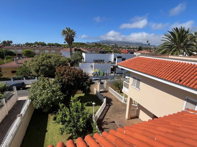 Foto 8ea70bc8-8e17-4b25-b266-6968291df787. Maison avec parking dans La Laguna San Cristóbal de La Laguna