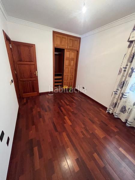 Foto aa1acd2d-6fbb-4b1c-b057-d90d77a41bab. Maison avec parking dans La Laguna San Cristóbal de La Laguna