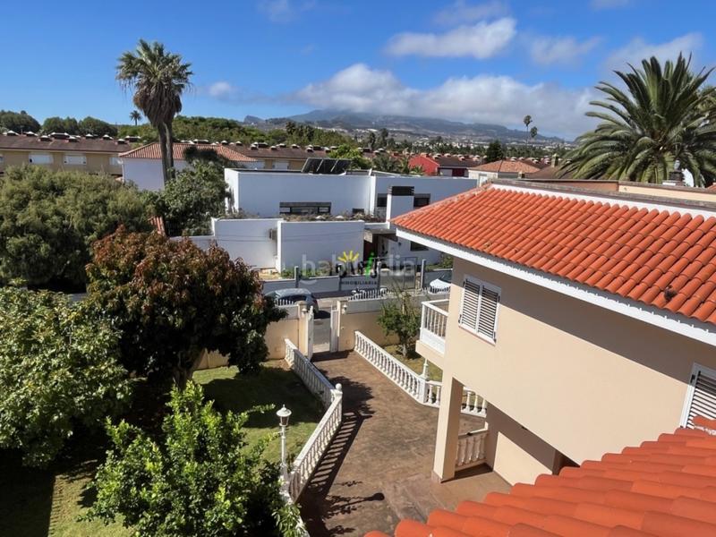 Foto d9a62a87-4680-49c2-895f-3a41411451a3. Maison avec parking dans La Laguna San Cristóbal de La Laguna