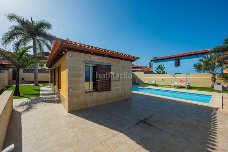 Foto a801a4ab-e3ef-4ff1-ac50-a7955a866bb4. Casa amb aparcament piscina a El Pris - Juan Fernández Tacoronte
