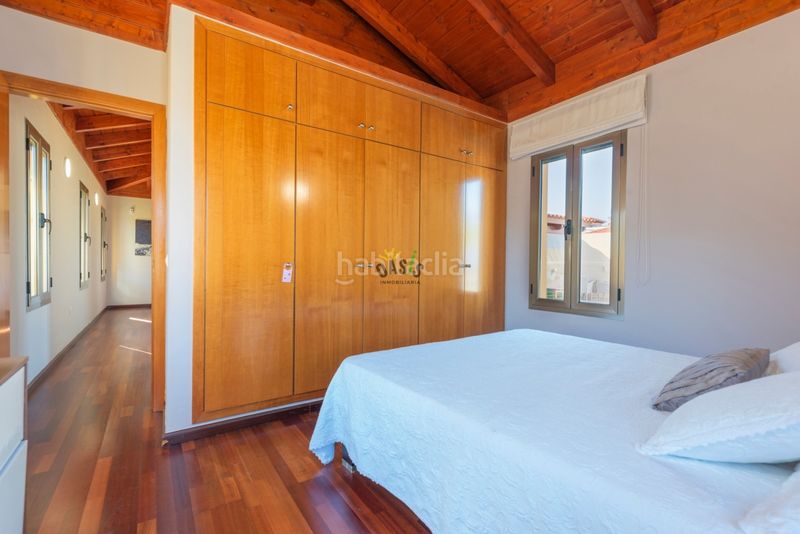 Foto b876ff06-ff49-4c98-9725-081db593ba0f. Casa amb aparcament piscina a El Pris - Juan Fernández Tacoronte