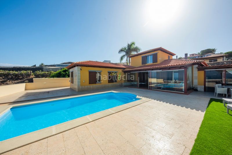 Foto c543fe6f-a15f-413b-971e-9eaf66a2a704. Casa amb aparcament piscina a El Pris - Juan Fernández Tacoronte