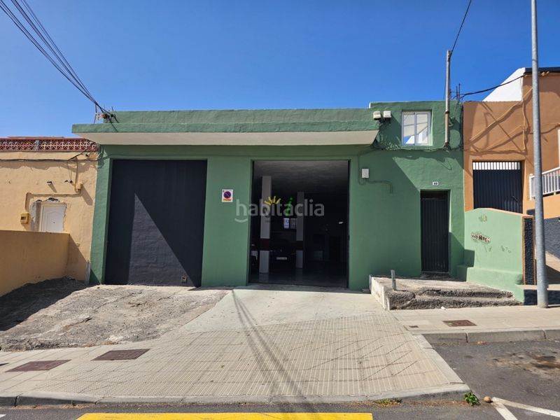 Foto cea1bb2e-4751-4fa3-b2ee-765c3e7175bf. Nau industrial a Centro Güímar