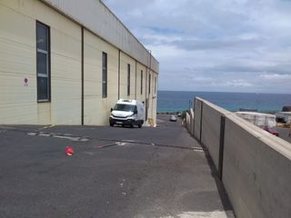 Nau industrial a Arafo. Nave  sur desde sc a santiago del teide
