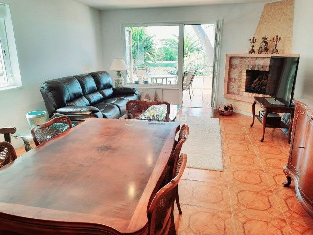 Foto 70a7d6fc-1505-4a53-be1f-40f30b1e1131. Casa amb aparcament a Cuesta de la Villa Santa Úrsula