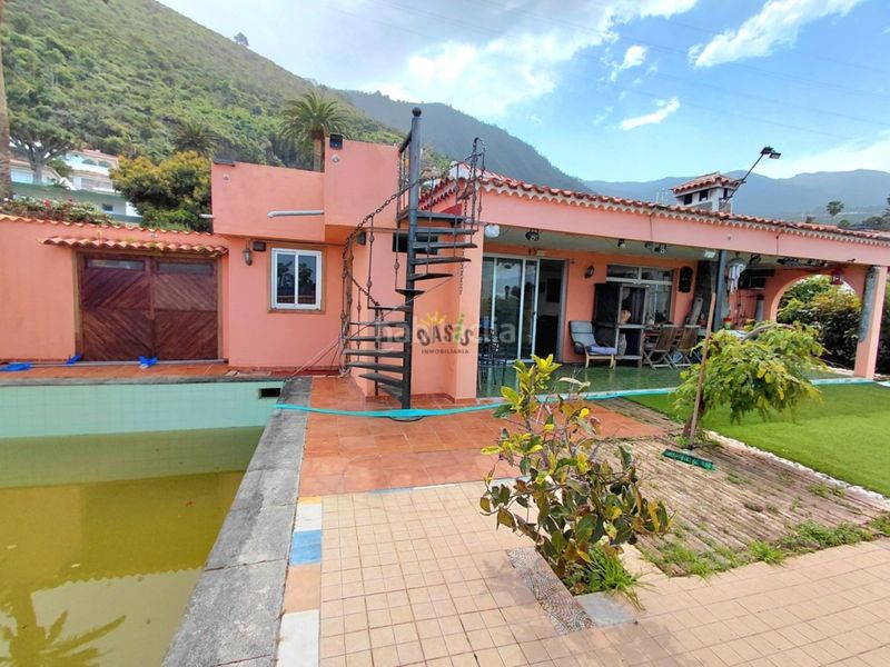 Foto 7d3ec917-0fa1-47a1-beb8-e307e7224f77. Casa amb aparcament piscina a Las Cuevas - Los Gómez Orotava (La)