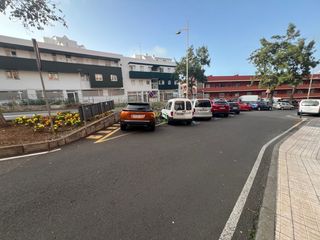 Business premise in Santa Úrsula Pueblo. Local  norte desde la laguna a buenavista