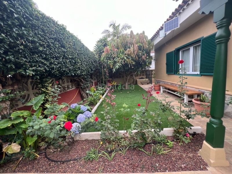 Foto 49ee9df8-b910-4177-8936-54d9d85057e3. Casa amb aparcament a El Durazno Orotava (La)