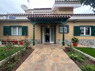 House in El Durazno. Chalet  norte desde la laguna a buenavista
