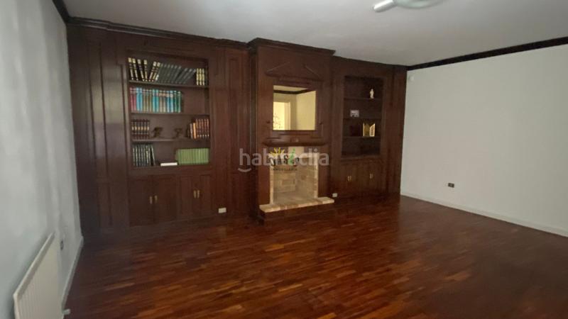 Foto 4c1cbe36-4ea8-4e37-b3d9-72a60c278525. Maison avec parking dans Vega Lagunera San Cristóbal de La Laguna