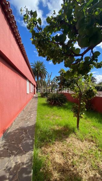 Foto f14dca59-511d-4429-94e4-f10fd1bb3128. Maison avec parking dans Vega Lagunera San Cristóbal de La Laguna