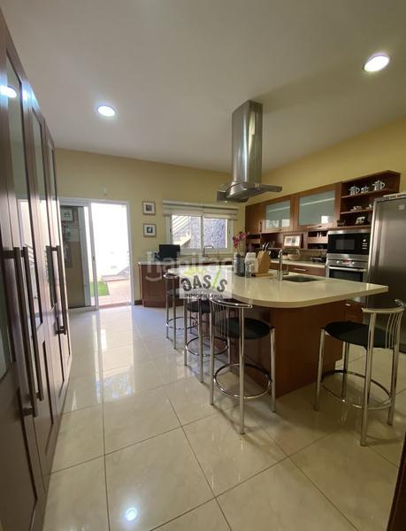 Foto b2bebf46-8ab2-491e-9b56-6d6156968a0e. Casa amb aparcament piscina a Barranco Hondo Candelaria