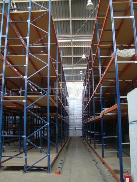 Foto 108c9f95-ed34-454a-a702-17bac8b2737a. Nave industrial nave - sur (desde s/c a santiago del teide) en Arafo