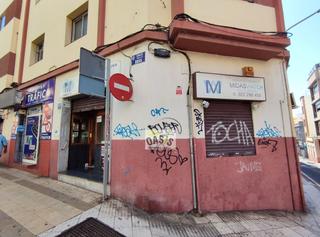 Locale commerciale in Toscal. Local - santa cruz