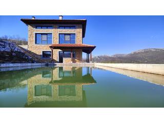 Masia a Unnamed road. Un merecido premio