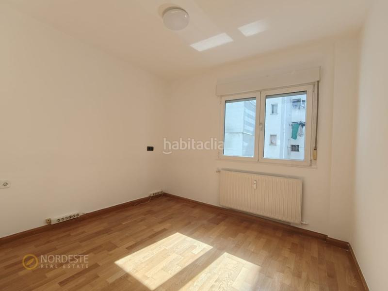 Foto 1b05f668-436a-4150-8464-fa143dea7fe2. Alquiler piso amplio y luminoso piso en fozaneldi comodidad y conexión con el centro en Oviedo