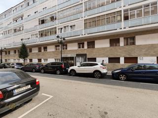 Lloguer Pis  Calle arquitecto tioda 4. El edificio de cristal así se le conoce