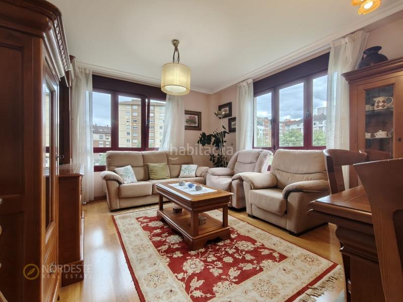 Foto a93803ad-ac21-418c-b117-3efddd0f4a49. Location appartement dans calle abundio gascon 5 dans Oviedo