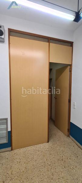 Foto b4f64974-8147-4558-a4e8-39fe8ed5c069. Alquiler local comercial en calle silvestre perez 33 local comercial con espectacular fachada junto a camino de las torres en Zaragoza