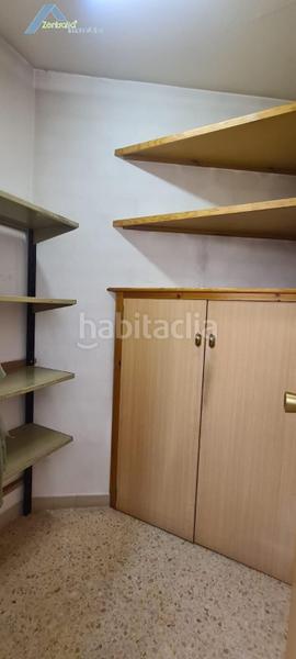 Foto ef55d5ee-1dc6-485f-9972-28b37a481294. Alquiler local comercial en calle silvestre perez 33 local comercial con espectacular fachada junto a camino de las torres en Zaragoza
