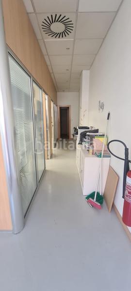 Foto 8e863e2a-d100-4c22-b5eb-dc6a00b5a02a. Lloguer local comercial a La Almozara Zaragoza