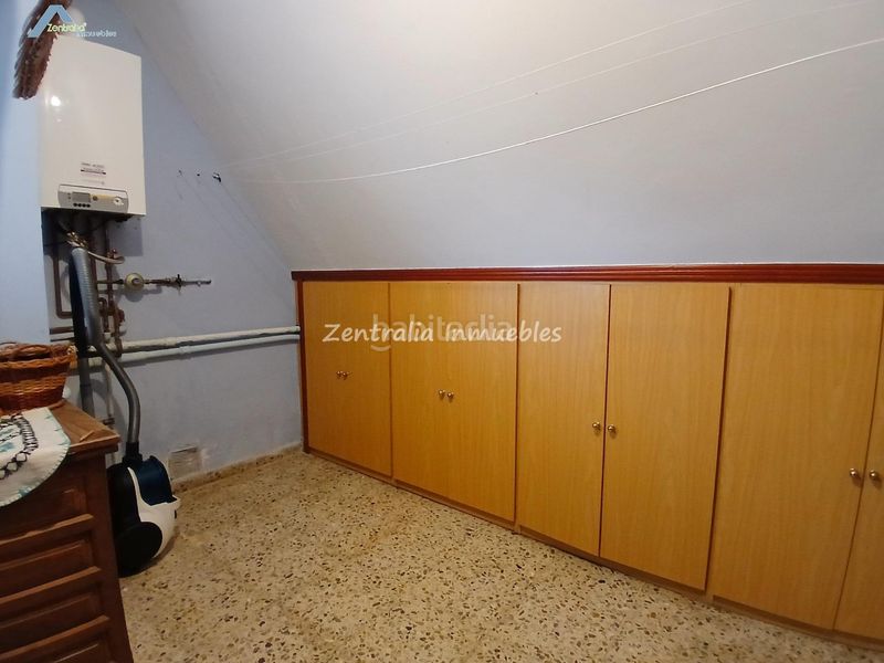Foto 5c1f0417-1571-4b15-909b-8c512f26625c. Xalet amb calefacció aparcament piscina a Peña el Zorongo Zaragoza